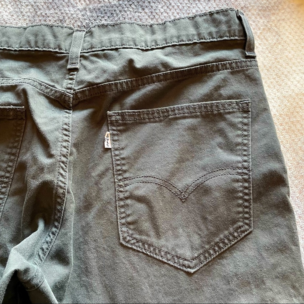 Levi’s men’s grey slim fit pants